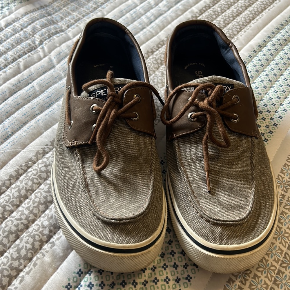 SPERRY Shoes - Picture 2 of 7